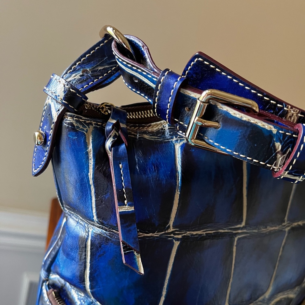 Genuine Leather Croc Embossed Cobolt Blue Bucket/Hobo/Shoulder Large bag. - Picture 6 of 12